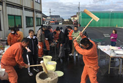 年末餅つき